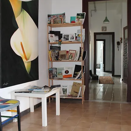 Nica Domus Bed & Breakfast *