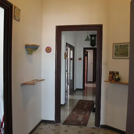 Nica Domus